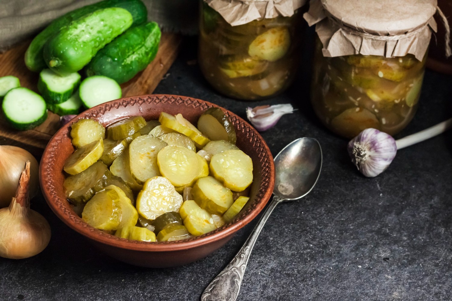 ادویه خیارشور چیست؟ مواد، ترکیبات و طرز تهیه ادویه خیارشور در منزل 9 ادویه خیارشور چیست