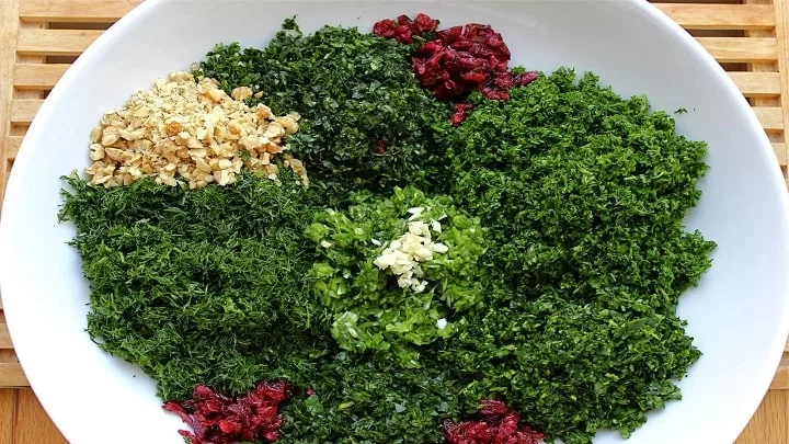 طرز تهیه ادویه کوکو سبزی