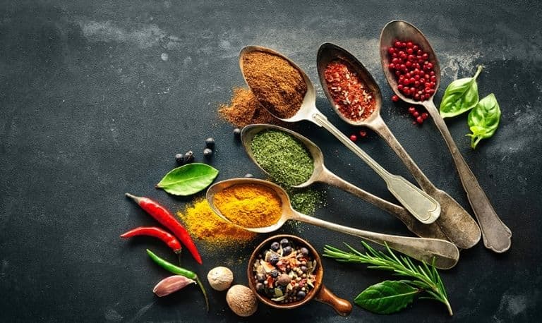ادویه هفت قلم برای چه غذاهایی استفاده میشود