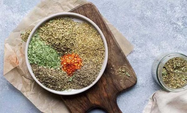 ادویه ایتالیایی چیست؟ [طرز تهیه گام به گام + ترکیبات]