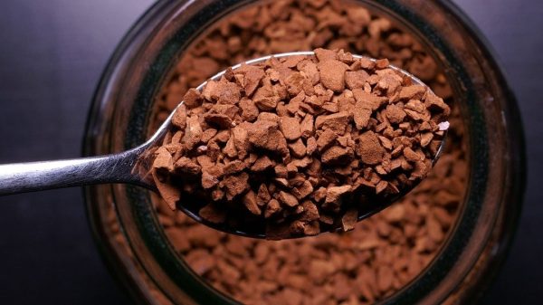 بهترین قهوه فوری در ایران [معرفی انواع برند های قهوه فوری + نکات]